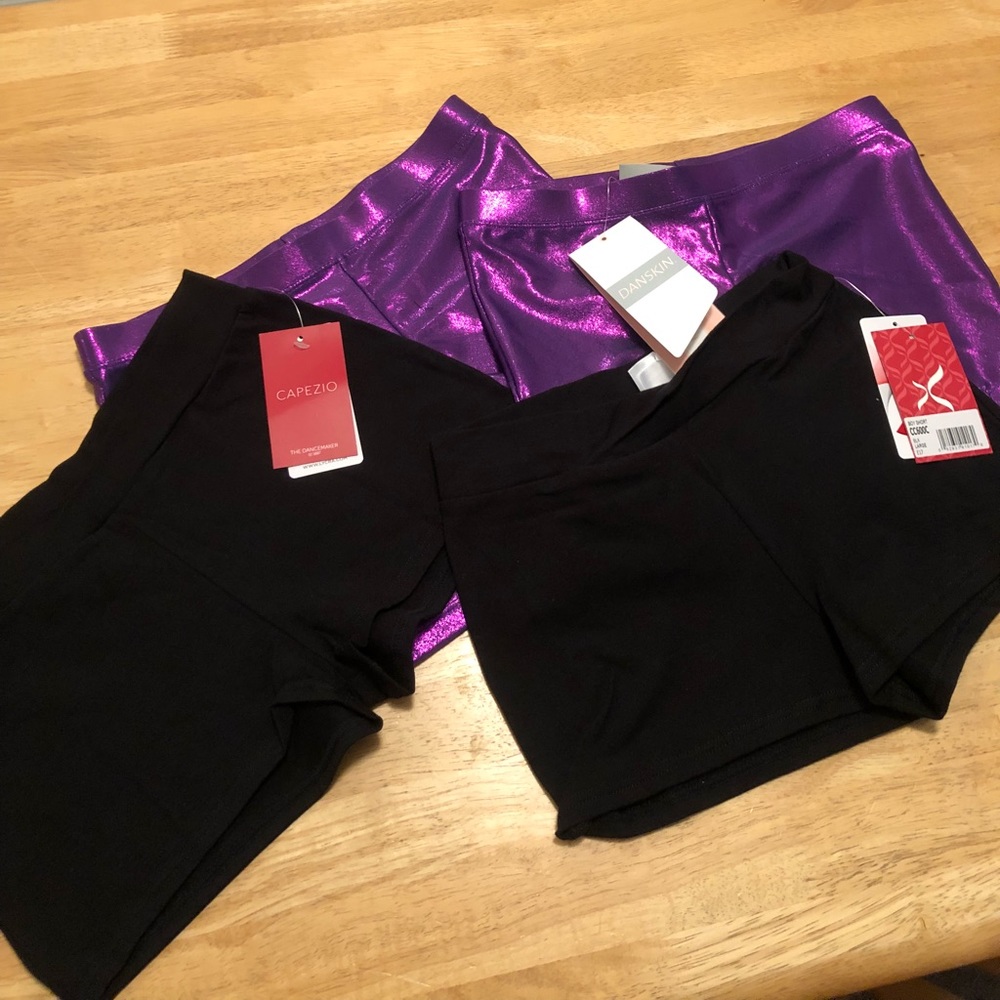 Girls Dance/gymnastic wear💜🖤💜🖤